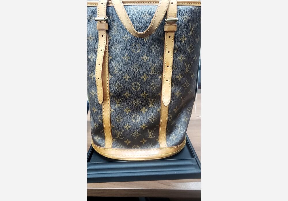 1644832983067